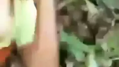 Outdoor sex MMS of an 18-year-old player fucking in a jungle