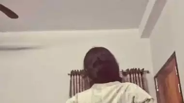 Cute girlfriend exposing nude big boobs viral selfie