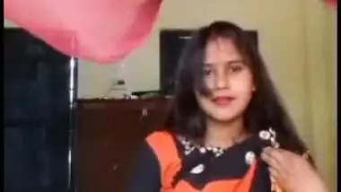 Married bhabi showing pussy