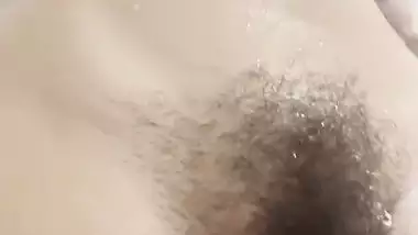 Desi cute hairy pussy girl nude selfie for boyfriend