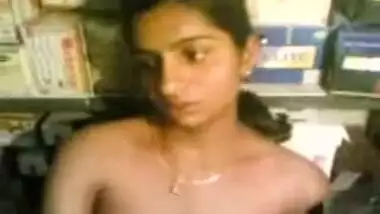 Crorepati Full Sex Video doodhwali at Indianxxxsex.mobi